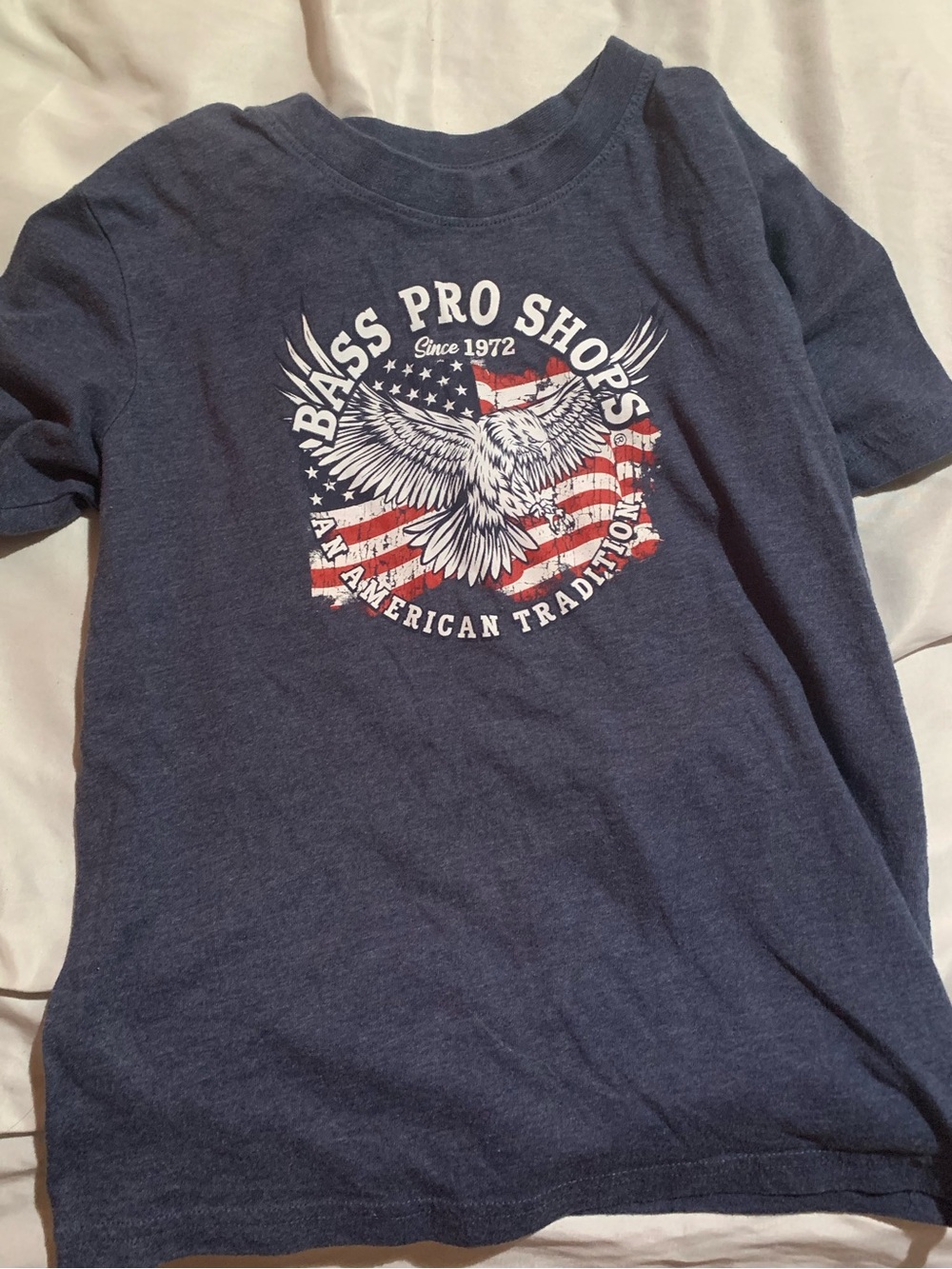 BassPro Shop Graphic T-Shirt Medium Blue Patriotic American Tradition Eagle Flag